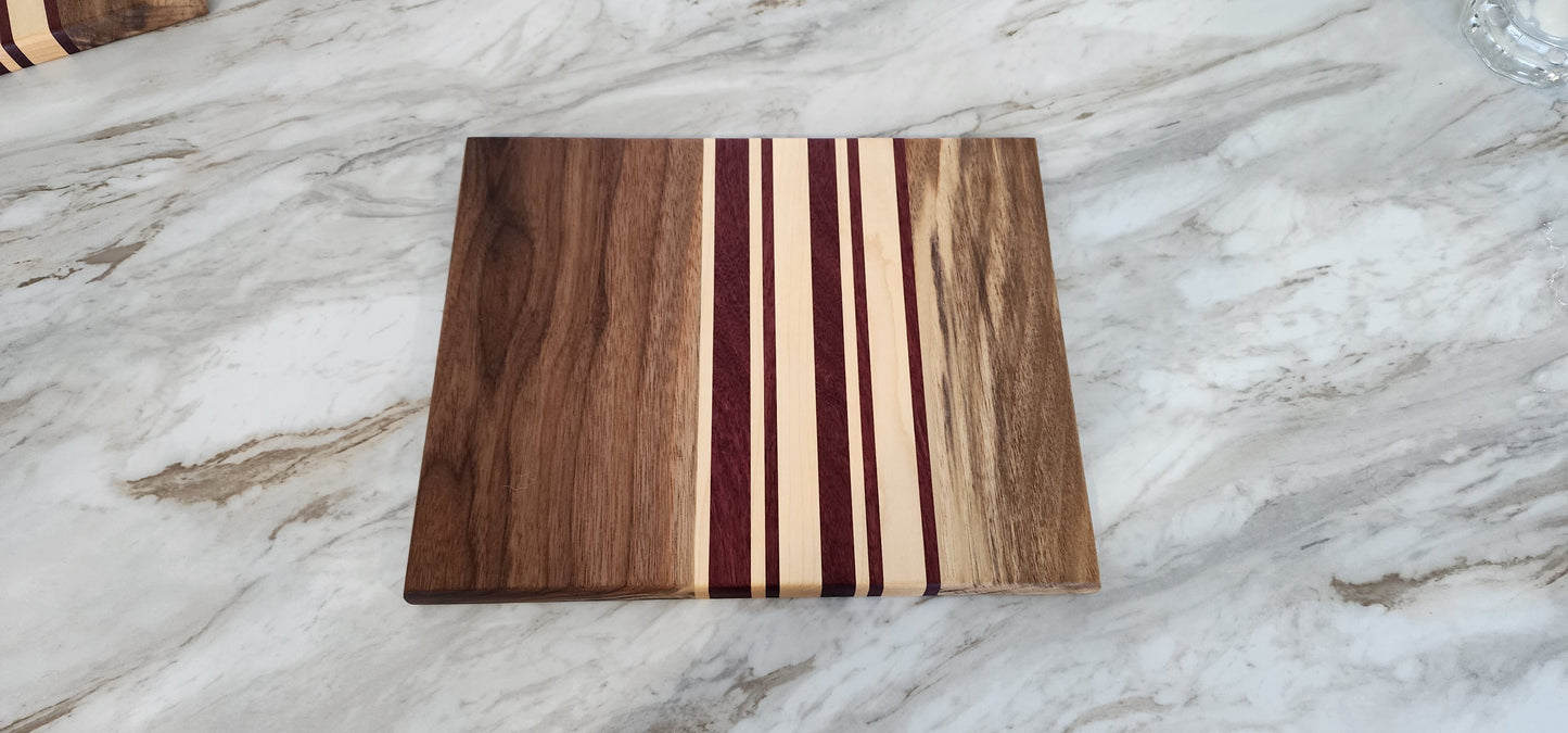 9" x 12" Edge Grain Cutting Board