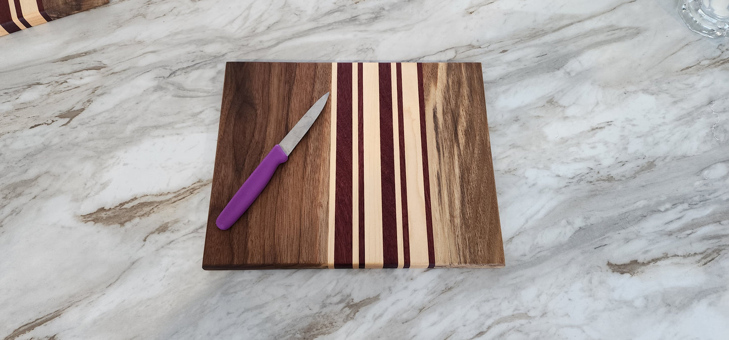 9" x 12" Edge Grain Cutting Board